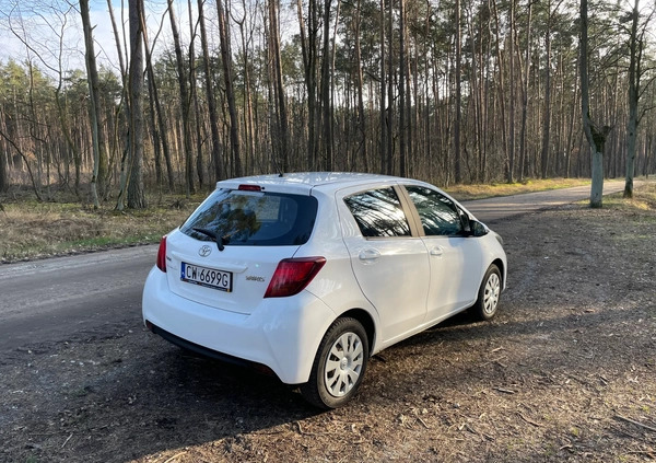 Toyota Yaris cena 28900 przebieg: 263000, rok produkcji 2017 z Włocławek małe 254